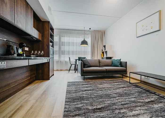 Ξενοδοχείο με διαμερίσματα Lurich Residences