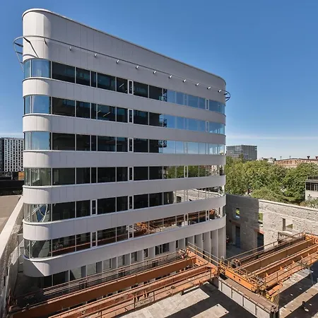 Ξενοδοχείο με διαμερίσματα Lurich Residences 4*